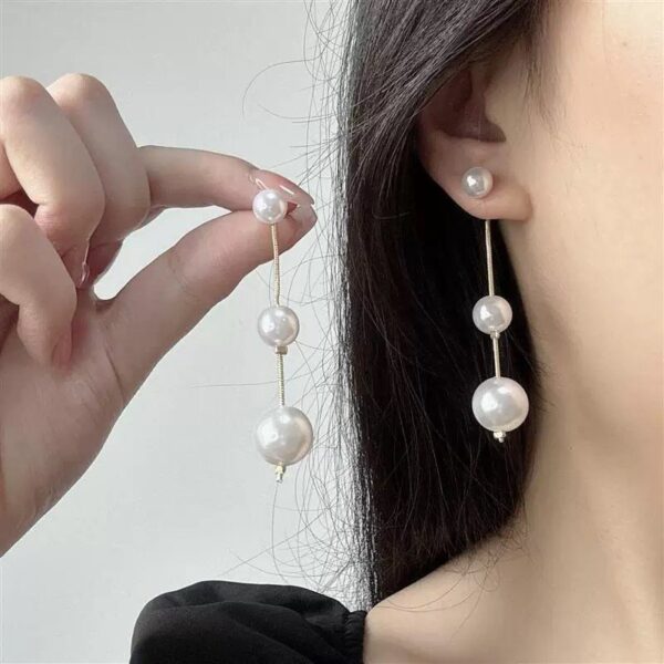 Elegant Pearl Stud Earrings  Classic And  Comfortable Earrings For A Timeless Look